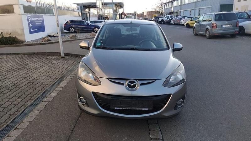 Gebraucht Mazda 2 Active 84 PS (61 kW) 2011 Silber Kleinwagen