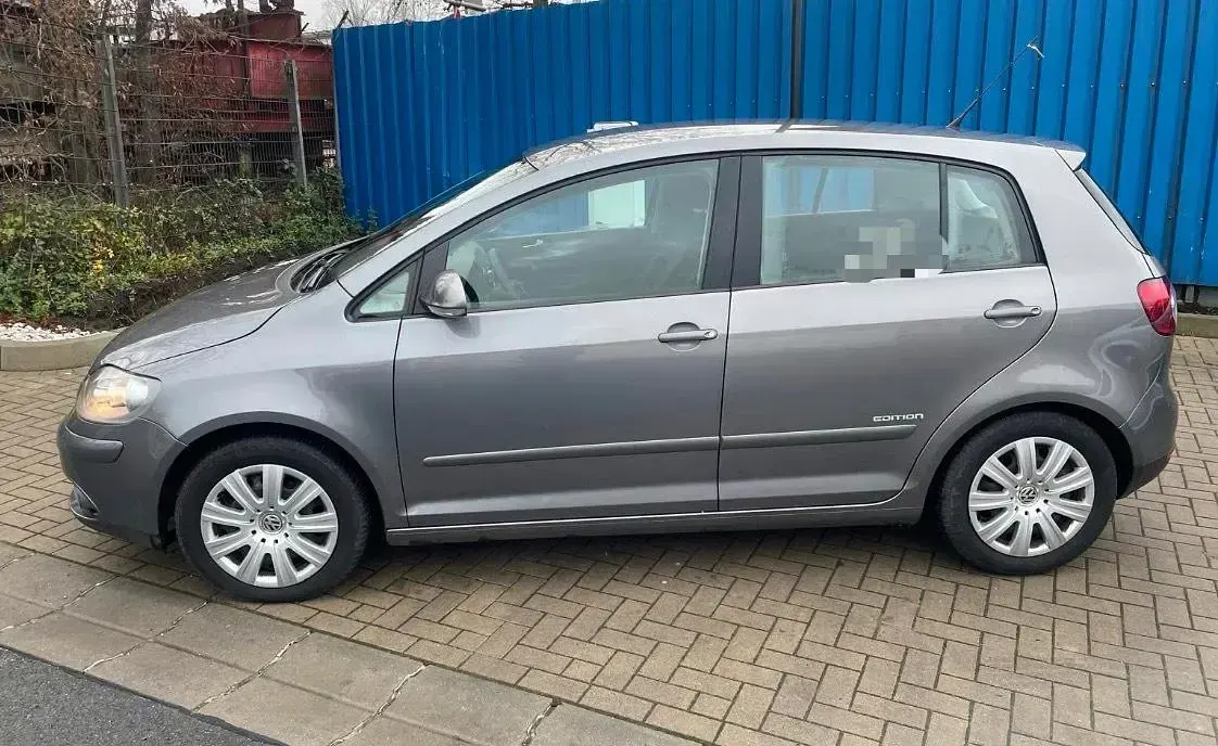 Używany VW Golf 122 KM (89 kW) 2008 Szary Minivan