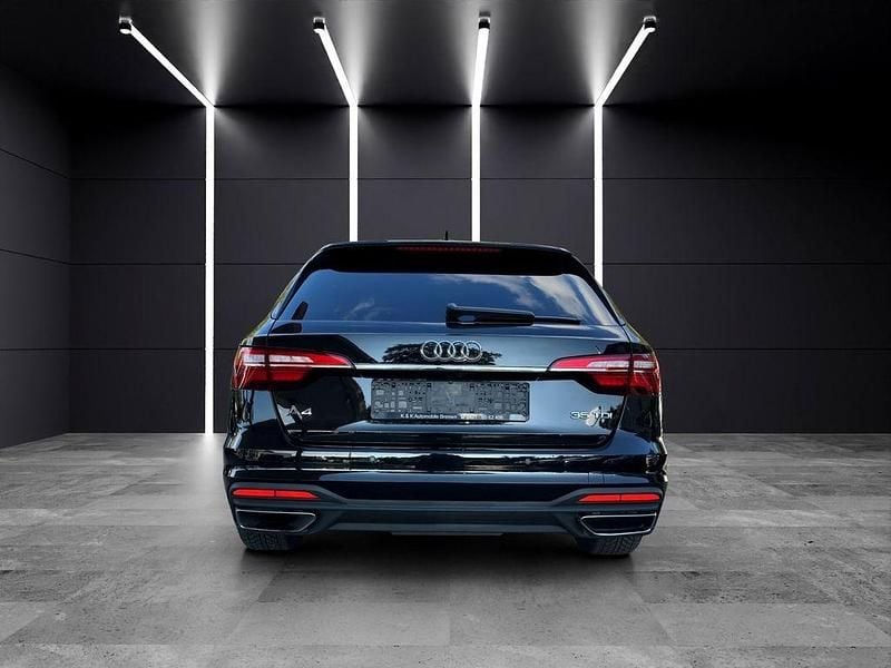 Second-hand Audi A4 Advanced 163 CP (119 kW) 2023 Negru Break