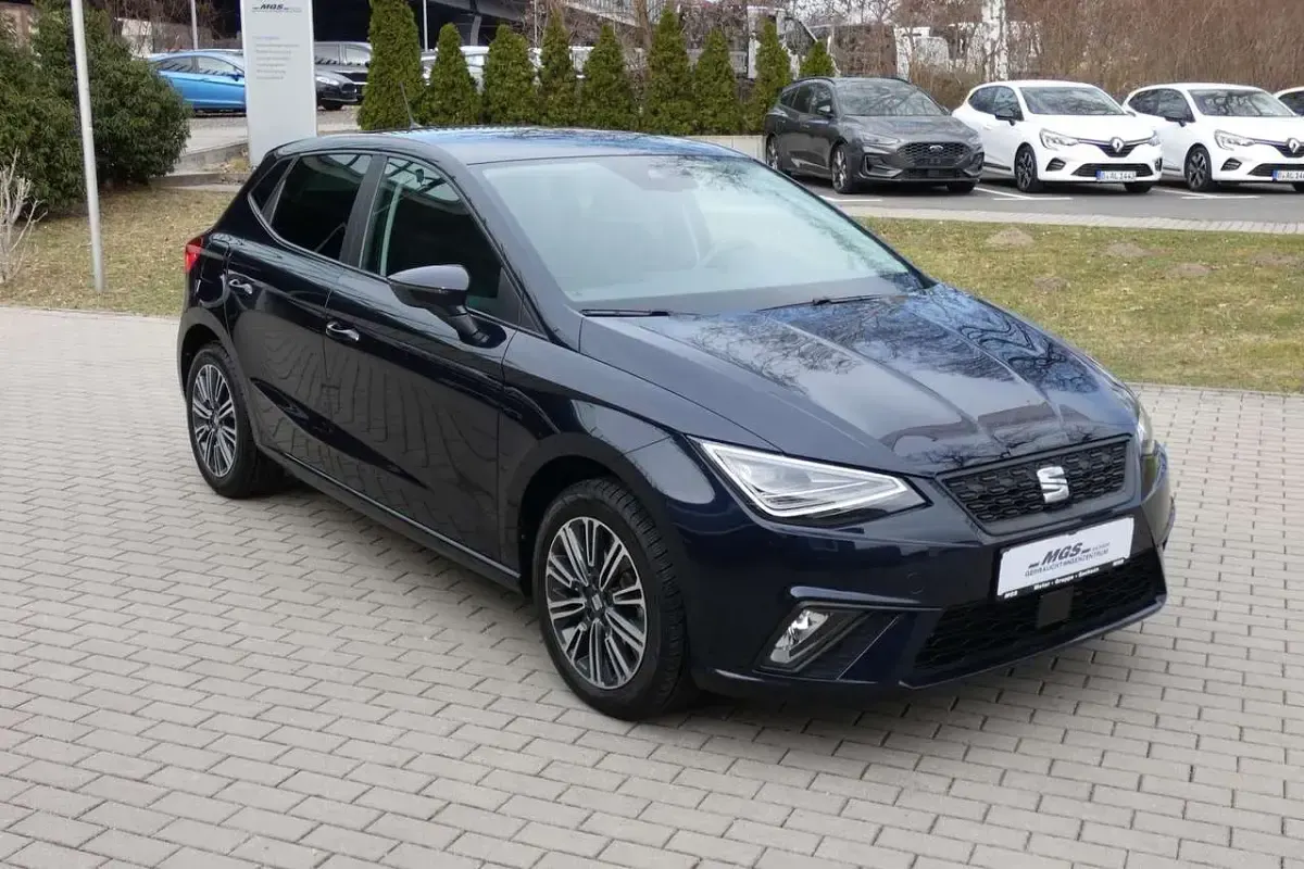 Gebraucht Seat Ibiza Style 110 PS (80 kW) 2023 Asphaltblau Kleinwagen