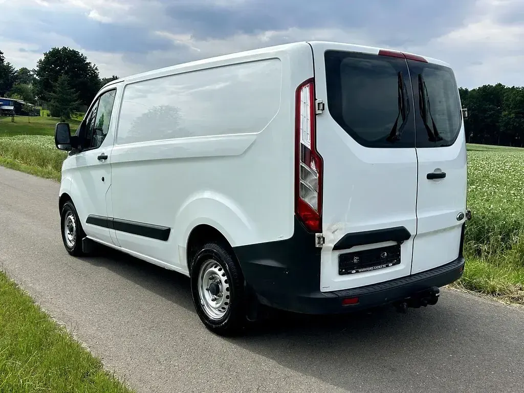 Gebraucht Ford Transit Custom 101 PS (74 kW) 2016 Weiß Van / Kleinbus