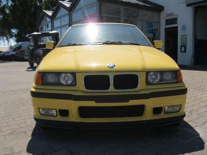 Gebraucht BMW 318 Performance 140 PS (102 kW) 1994 Gelb Limousine