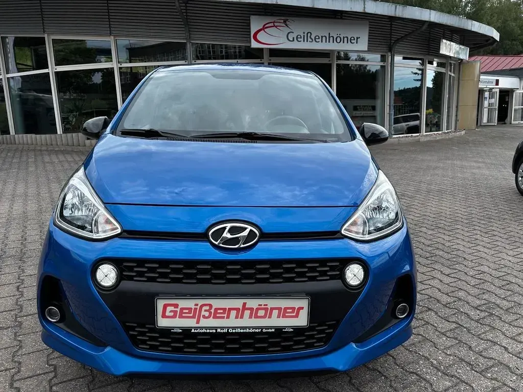 Gebraucht Hyundai i10 Passion 87 PS (63 kW) 2018 Blau Kleinwagen