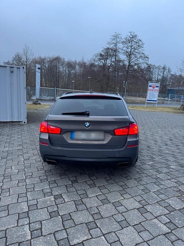 Gebraucht BMW 550 381 PS (280 kW) 2012 Kombi
