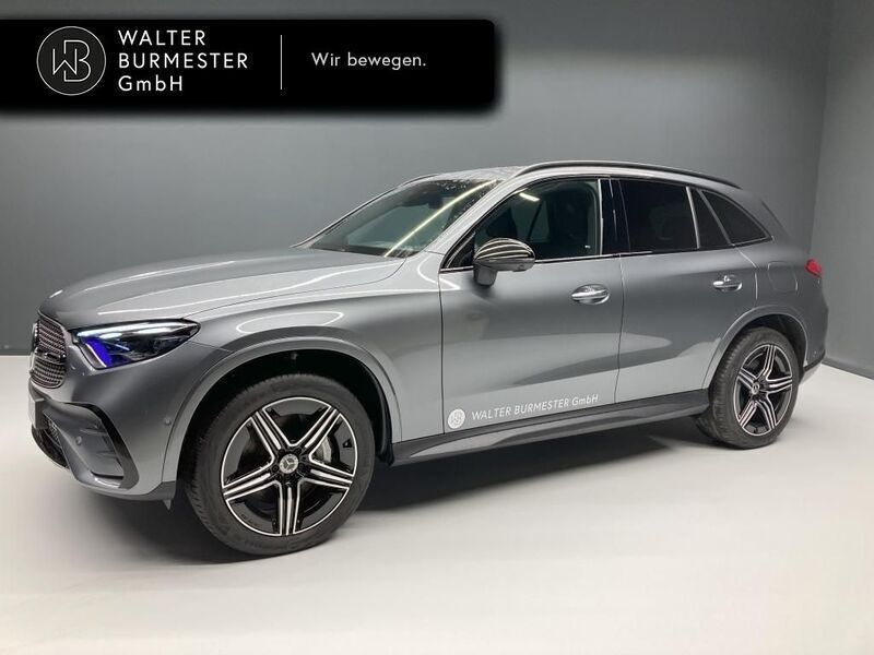 Grau Gebraucht 2023 Mercedes GLC300e Night SUV | 73.690 € - Bild 1/4