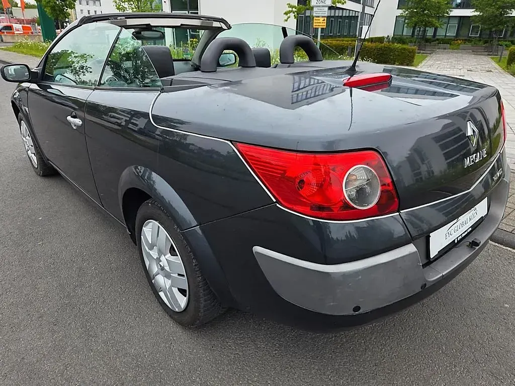 Gebraucht Renault Mégane Cabriolet 135 PS (99 kW) 2006 Grau Cabrio