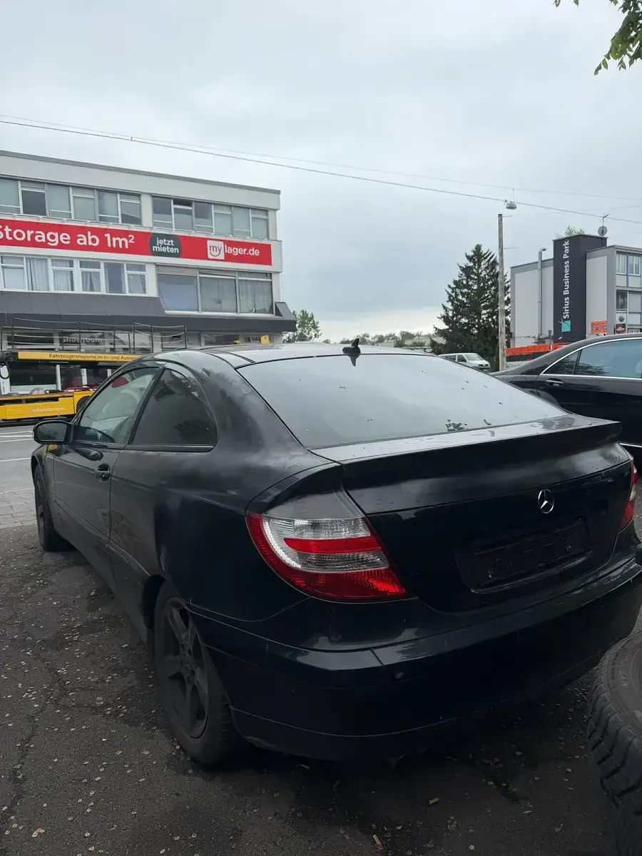 Gebraucht Mercedes C180 2003 Schwarz Coupé