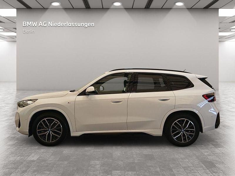 Gebraucht BMW iX1 M Sport 200 kW (272 PS) 2023 Weiß SUV