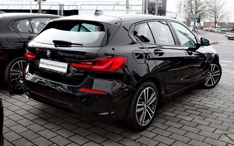 Gebraucht BMW 118 Advantage 136 PS (100 kW) 2023 Schwarz Kleinwagen