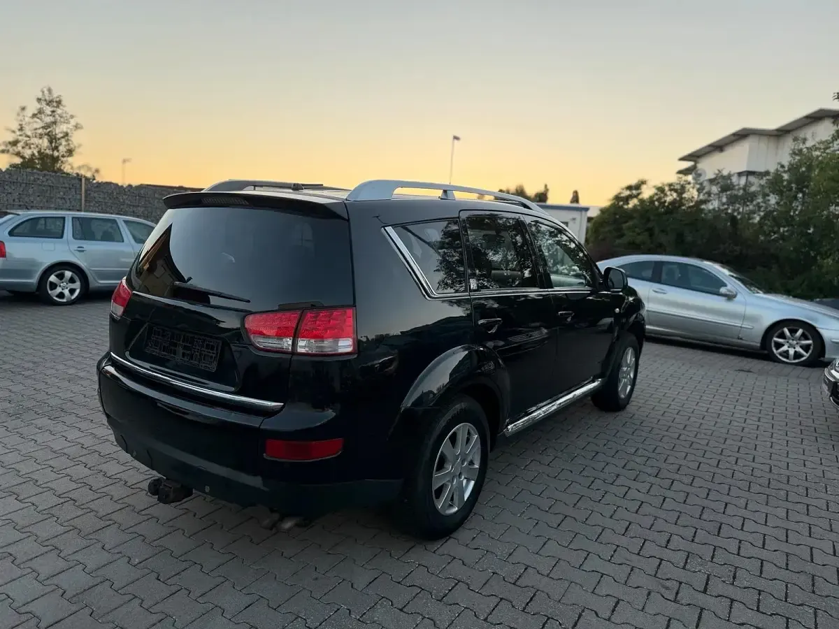 Gebraucht Citroën C-Crosser Exclusive 156 PS (114 kW) 2009 Schwarz SUV