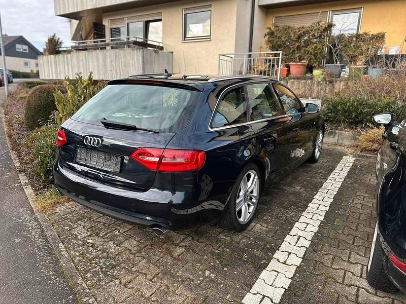 Gebraucht Audi A4 S-Line 204 PS (150 kW) 2013 Blau Kombi