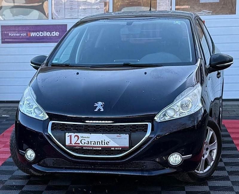 Bleu encre Gebraucht 2014 Peugeot 208 Kleinwagen | 4.999 € (Superpreis) - Bild 1/4