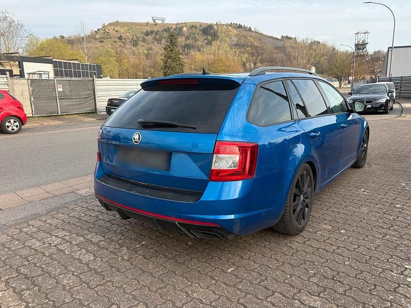Gebraucht Skoda Octavia RS 210 PS (154 kW) 2014 Blau Kleinwagen