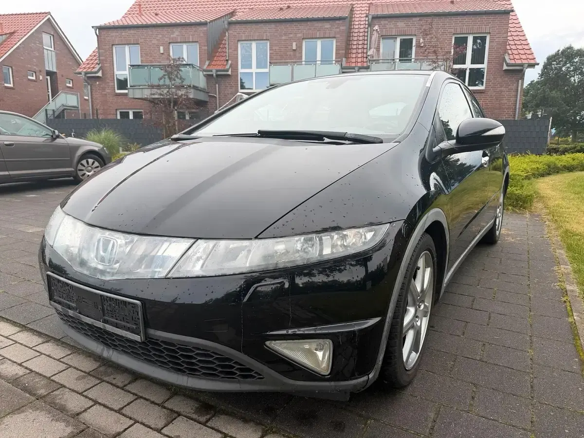 Gebraucht Honda Civic 140 PS (102 kW) 2007 Schwarz Limousine
