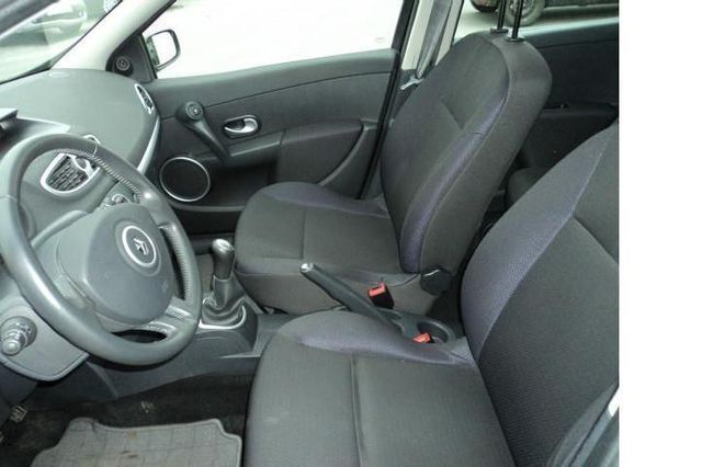 Gebraucht Renault Clio II Dynamique 101 PS (74 kW) 2007 Schwarz metallic Limousine