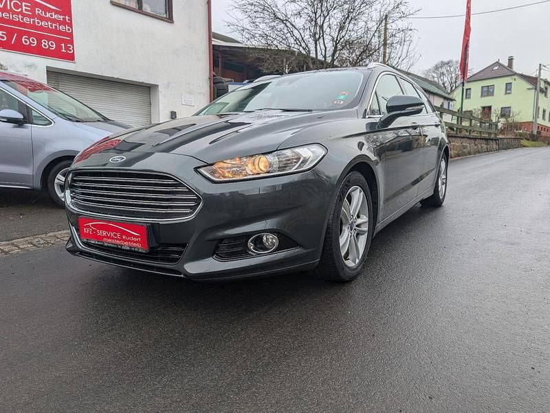 Gebraucht Ford Mondeo Titanium 150 PS (110 kW) 2016 Grün Kombi