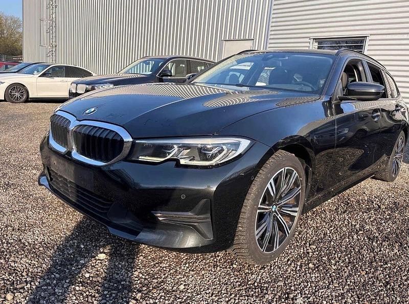 Gebraucht BMW 320 Advantage 190 PS (139 kW) 2020 Schwarz Kombi