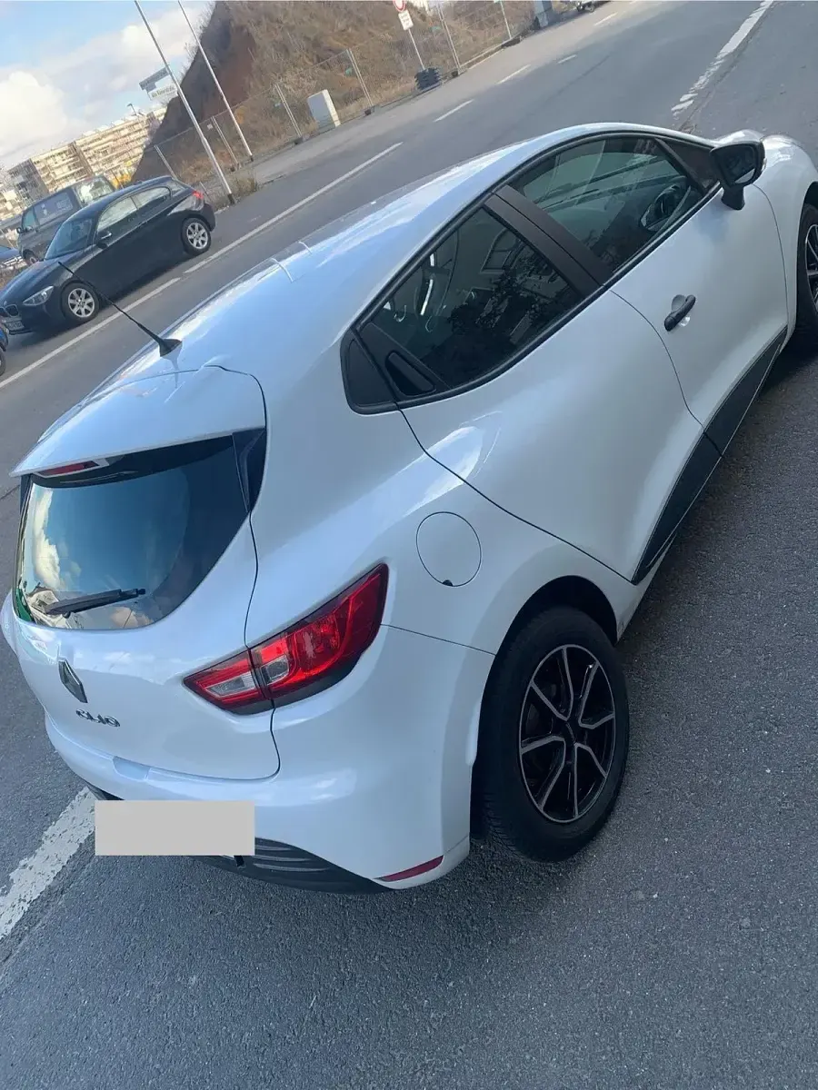 Gebraucht Renault Clio IV 74 PS (54 kW) 2019 Weiß Limousine