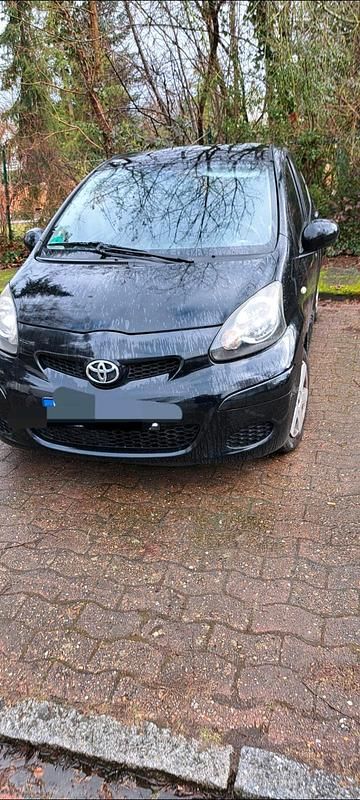 Gebraucht Toyota Aygo 69 PS (50 kW) 2009 Schwarz Kleinwagen