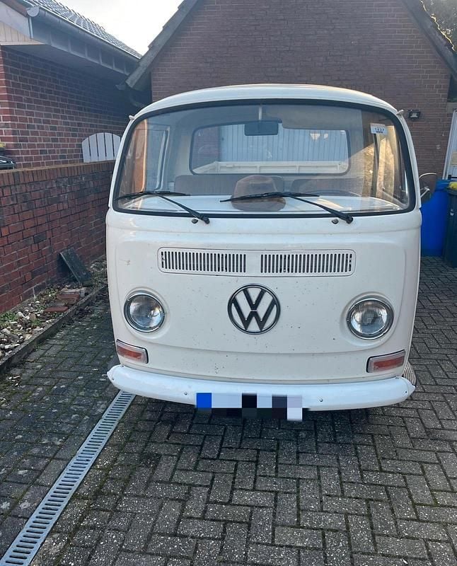Weiß Gebraucht 1969 VW T2 Van | 22.000 € - Bild 1/4