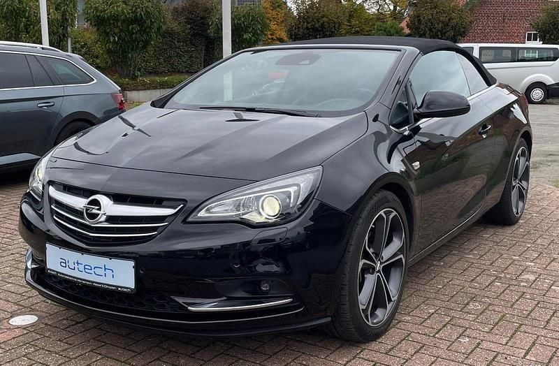 Schwarz Gebraucht 2019 Opel Cascada Innovation Cabrio | 17.950 € (Fairer Preis) - Bild 1/4
