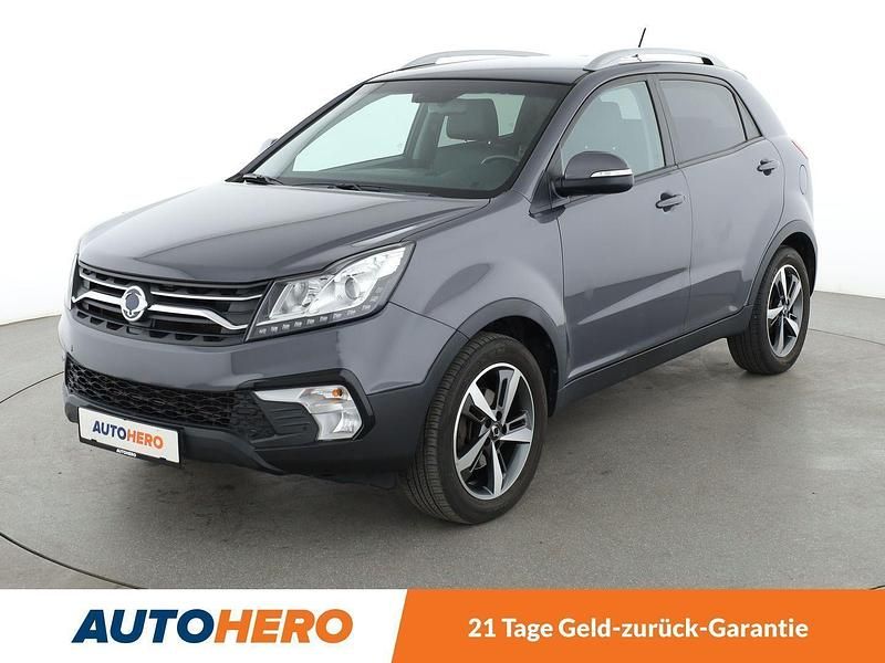 Grau Gebraucht 2018 Ssangyong (KGM) Korando Sapphire SUV | 13.410 € - Bild 1/3