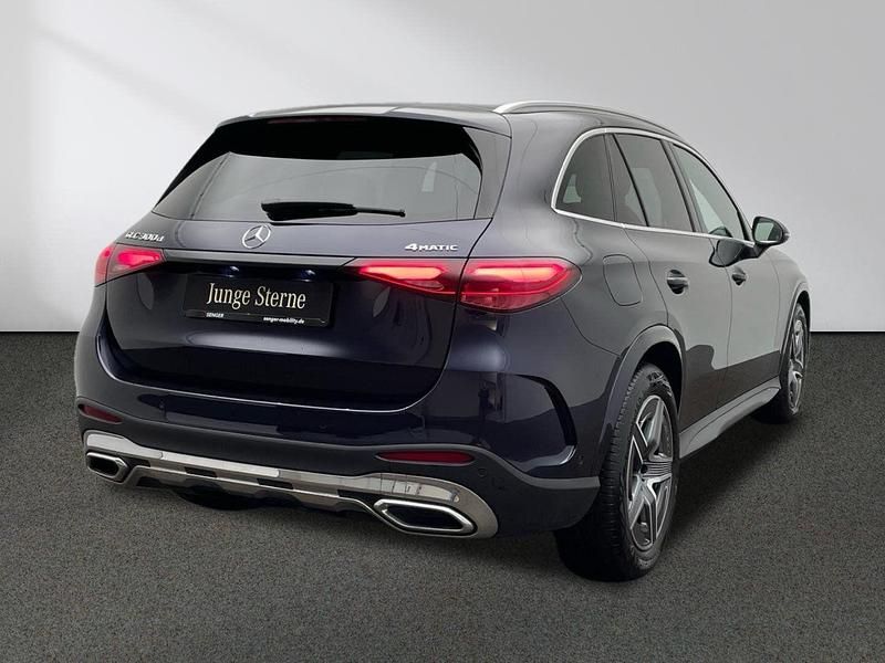 Gebraucht Mercedes GLC300 AMG 269 PS (197 kW) 2024 Blau SUV