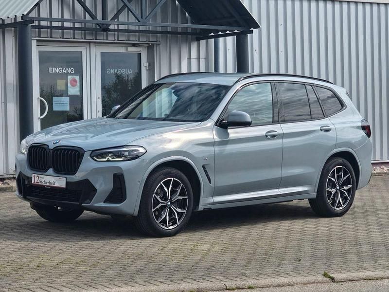 Grau Gebraucht 2022 BMW X3 M Sport SUV | 37.890 € (Teuer) - Bild 1/4