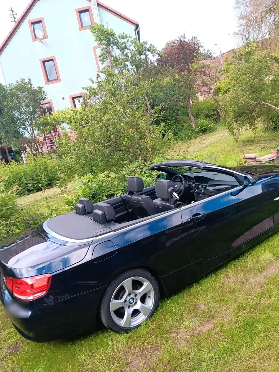 Gebraucht BMW 325 Cabriolet 218 PS (160 kW) 2009 Blau Cabrio
