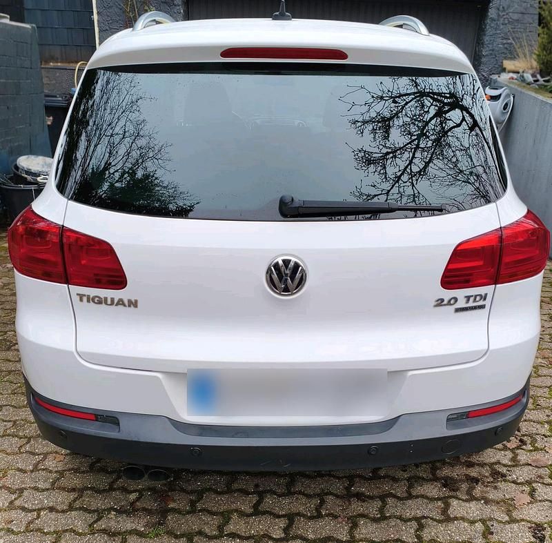 Weiß Gebraucht 2012 VW Tiguan SUV | 9.400 € (Fairer Preis) - Bild 1/4