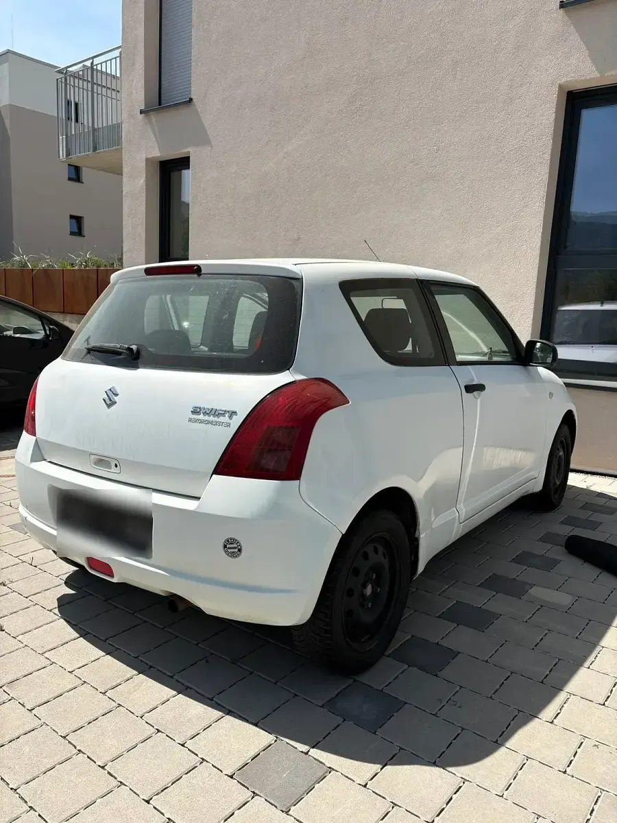 Gebraucht Suzuki Swift 92 PS (67 kW) 2007 Weiß Kleinwagen