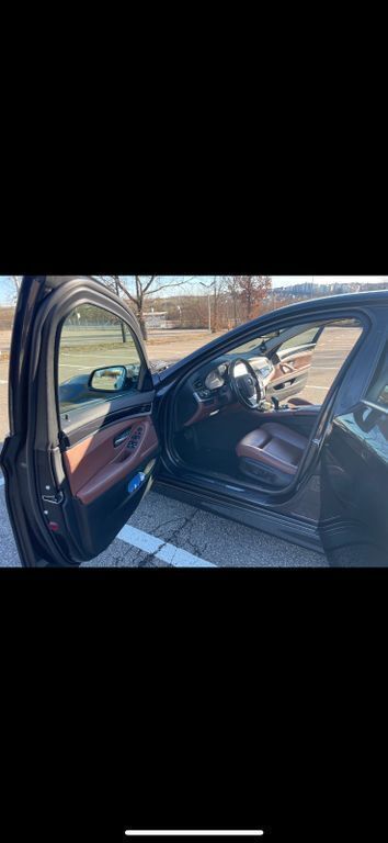 Gebraucht BMW 520 190 PS (139 kW) 2014 Braun Kombi