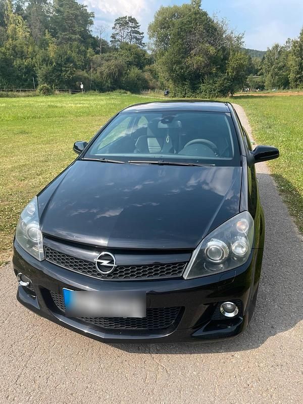 Schwarz Gebraucht 2006 Opel Astra OPC Coupé | 6.300 € - Bild 1/4