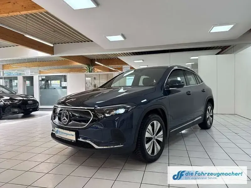 Gebraucht Mercedes EQA250 139 kW (190 PS) 2023 Blau SUV