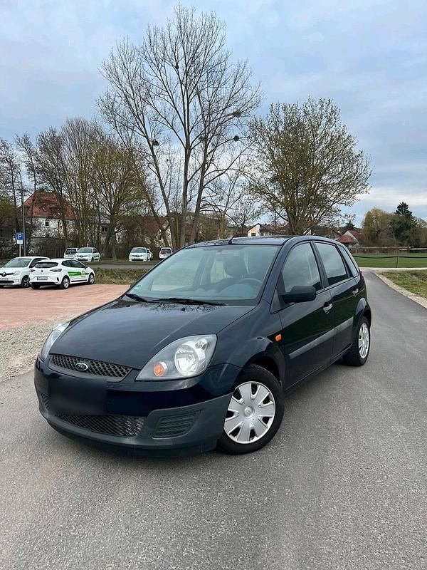 Gebraucht Ford Fiesta 70 PS (51 kW) 2006 Blau Kleinwagen