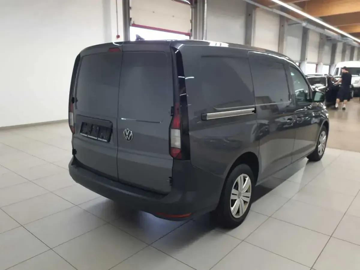 Gebraucht VW Caddy Maxi 122 PS (89 kW) 2022 Indium gray metallic Van / Kleinbus