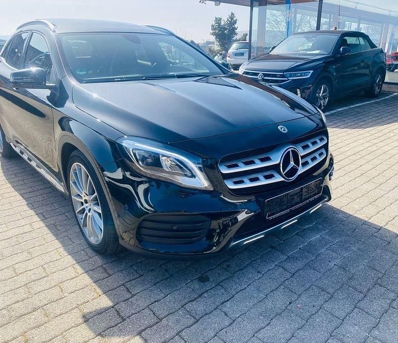 Gebraucht Mercedes GLA250 AMG 211 PS (155 kW) 2019 Schwarz SUV