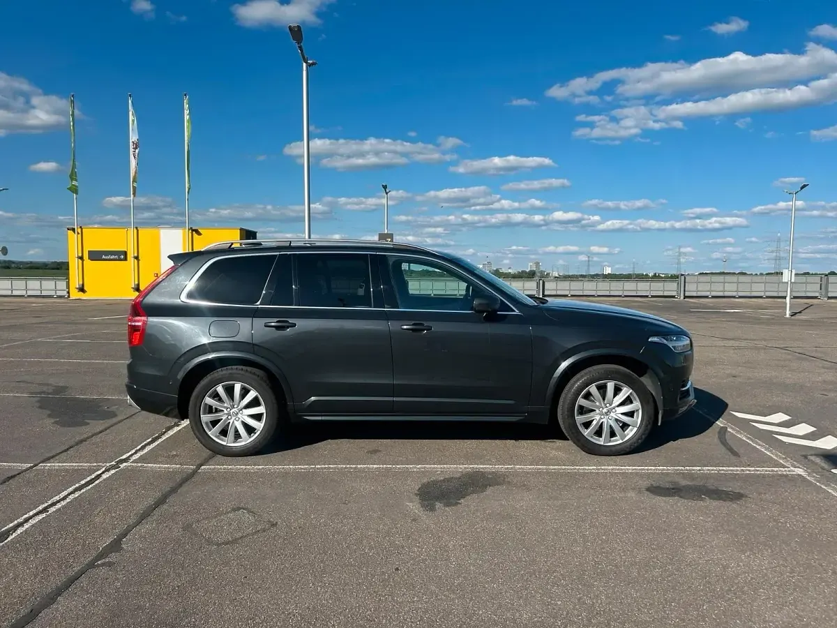 Gebraucht Volvo XC90 235 PS (172 kW) 2018 Grau SUV