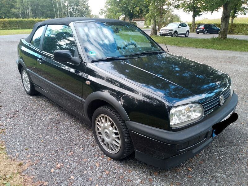 Schwarz Gebraucht 1996 VW Golf Cabriolet Comfortline Cabrio | 5.750 € (Teuer) - Bild 1/4