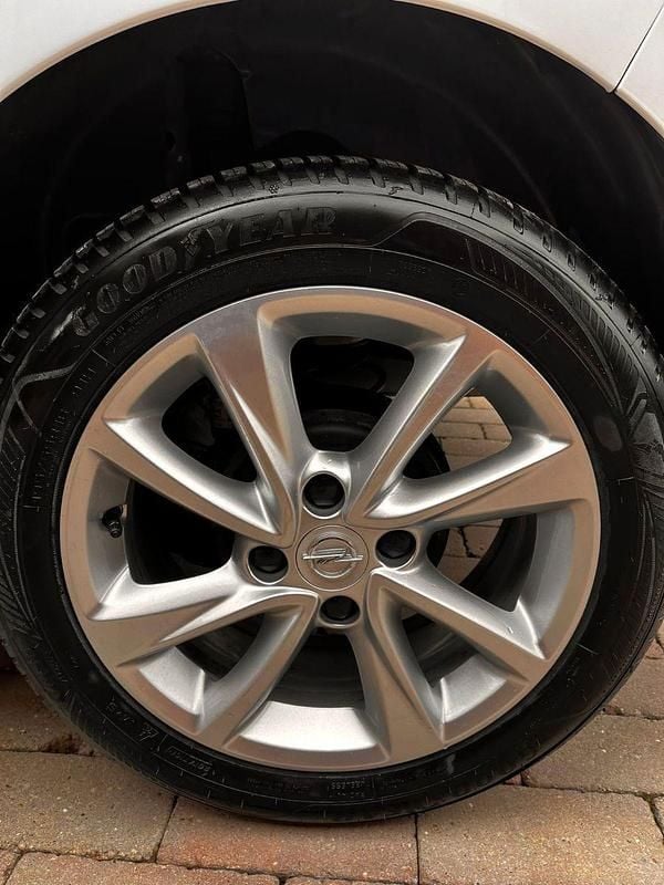 Gebraucht Opel Corsa 101 PS (74 kW) 2023 Weiß Kleinwagen