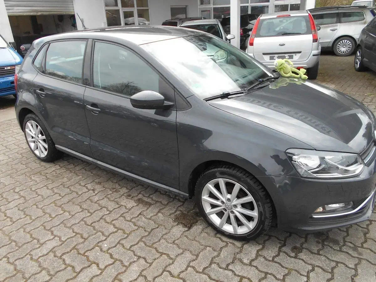 Gebraucht VW Polo Highline 90 PS (66 kW) 2017 Grau Kleinwagen