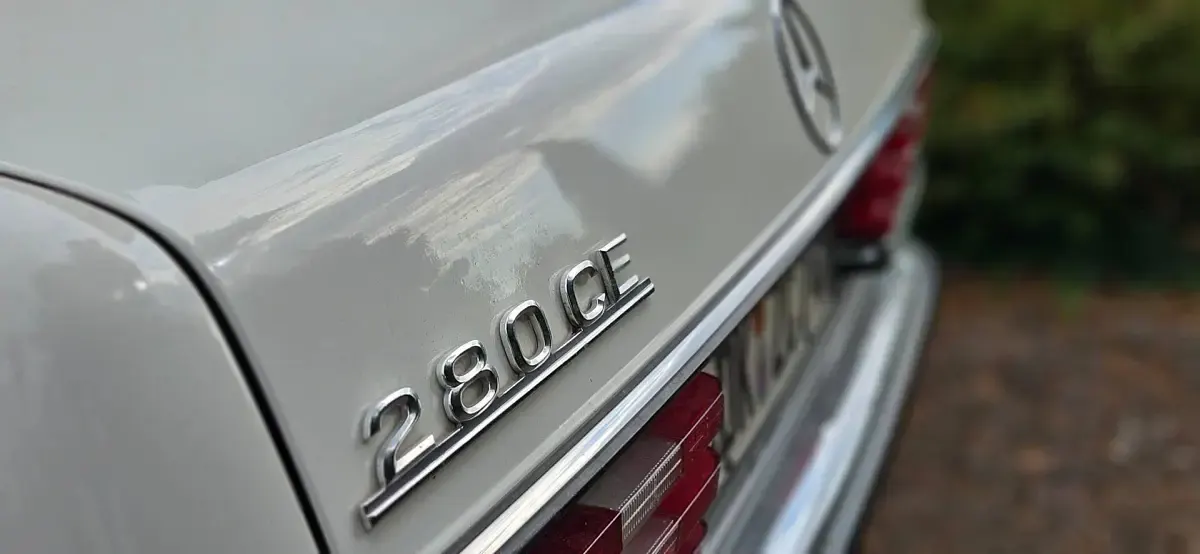 Gebraucht Mercedes 280 177 PS (130 kW) 1977 Weiß Coupé