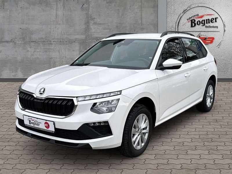 Candy weiss Neu 2024 Skoda Kamiq Drive SUV | 23.990 € (Guter Preis) - Bild 1/4