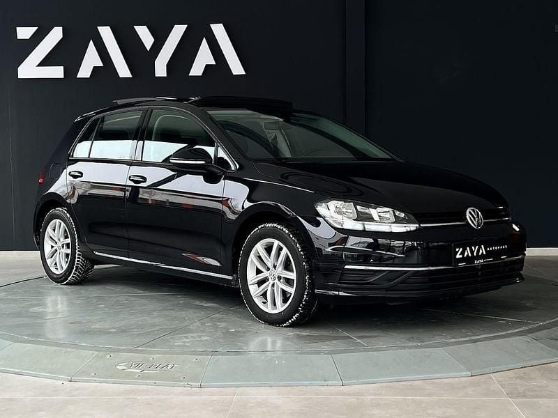 Gebraucht VW Golf VII 150 PS (110 kW) 2020 Deep black perleffekt Limousine