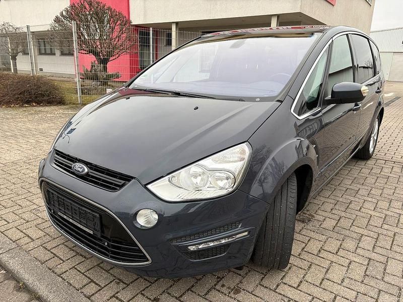 Gebraucht Ford S-MAX Titanium 160 PS (117 kW) 2012 Grau Van / Kleinbus