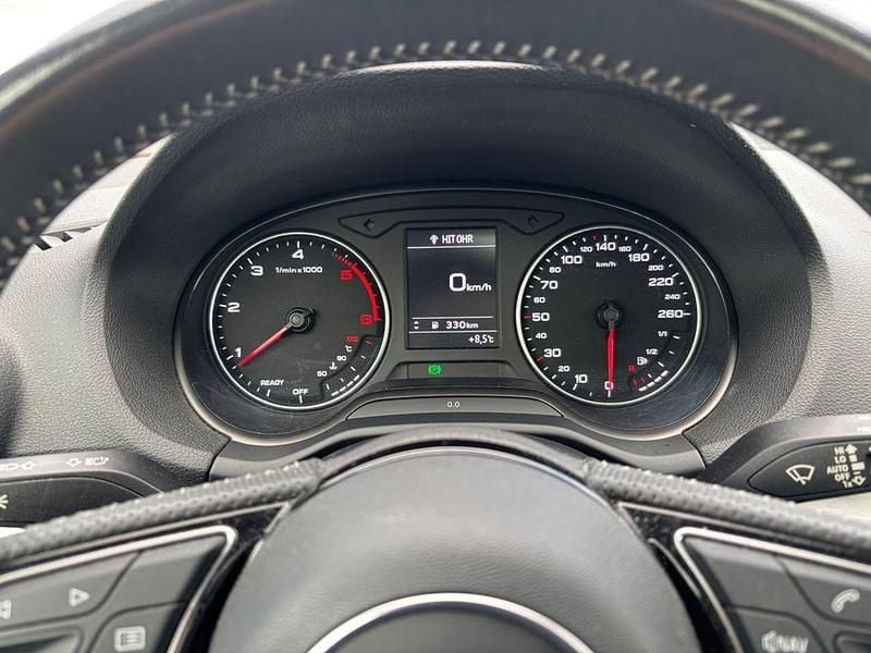 Gebraucht Audi Q2 S-Line 116 PS (85 kW) 2017 Grau SUV