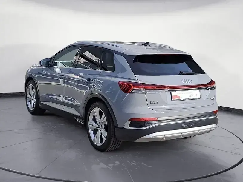Gebraucht Audi Q4 e-tron Comfort 219 kW (299 PS) 2023 Kieselgrau SUV