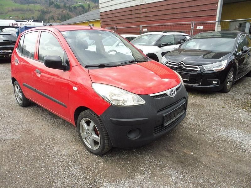 Gebraucht Hyundai i10 Classic 67 PS (49 kW) 2010 Rot Kleinwagen