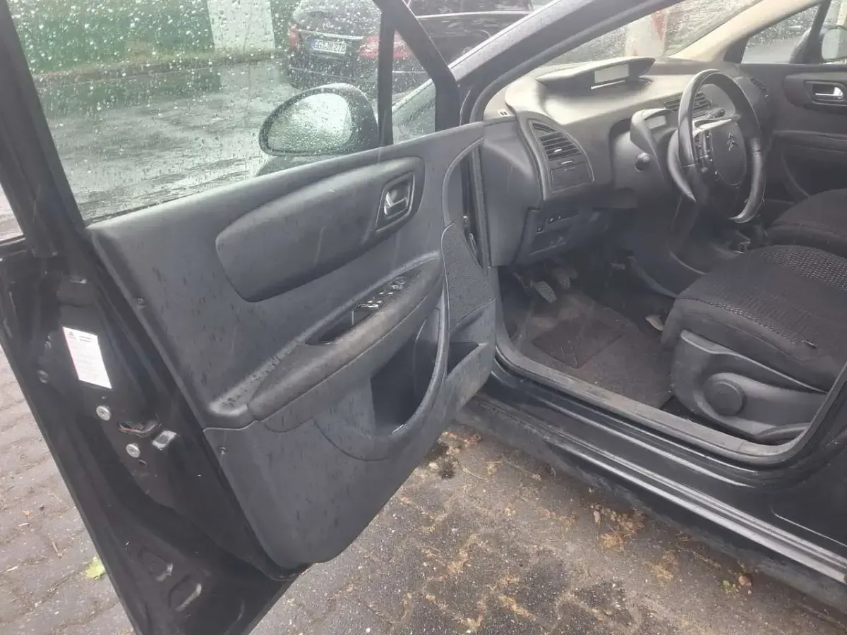 Used Citroën C4 109 HP (80 kW) 2011 Sedan