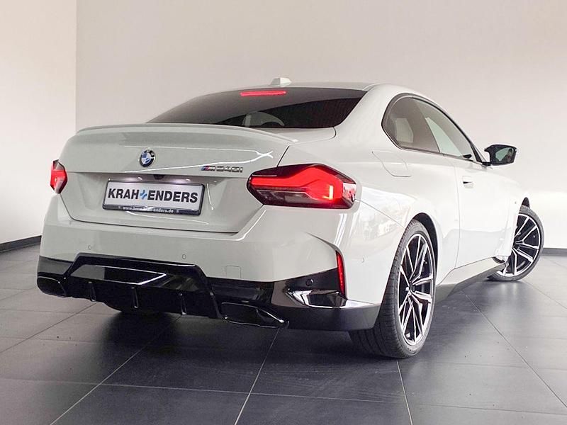 Gebraucht BMW M240 M Sport 374 PS (275 kW) 2024 Alpinweiß uni Coupé